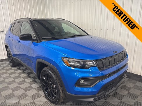 Certified 2022 Jeep Compass Altitude w/ Convenience Group image 2