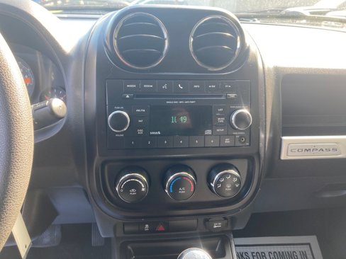 Used 2017 Jeep Compass Sport w/ Power Value Group image 25
