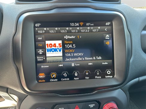 Used 2023 Jeep Renegade Latitude w/ Premium Group image 18