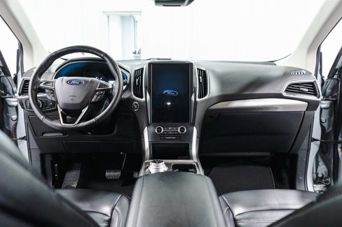 Used 2024 Ford Edge SEL image 9