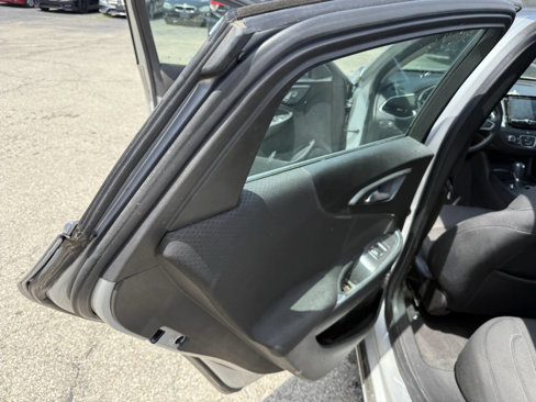 Used 2016 Chevrolet Malibu LT image 23