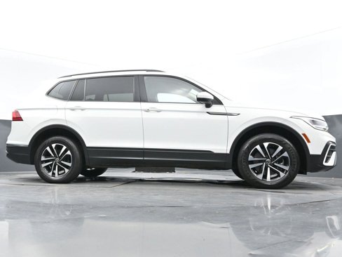Used 2022 Volkswagen Tiguan S image 50