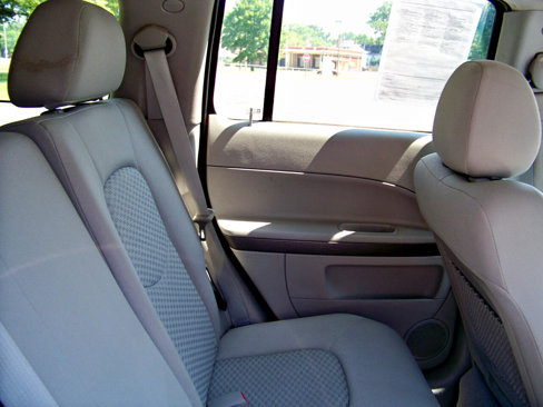 Used 2008 Chevrolet HHR LT w/ Enhanced Safety Package image 22