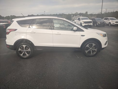 Used 2018 Ford Escape SEL image 10