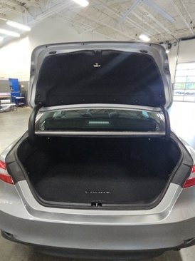 Used 2019 Toyota Camry L image 31