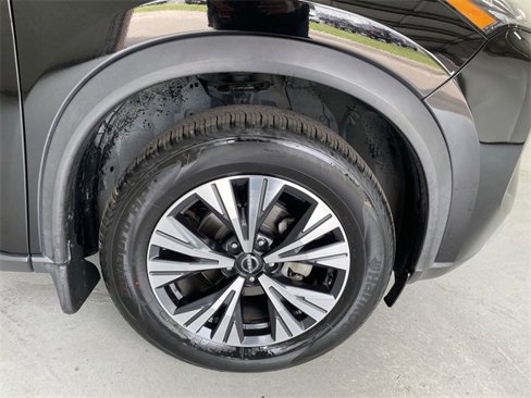 Used 2023 Nissan Rogue SV w/ SV Premium Package image 14