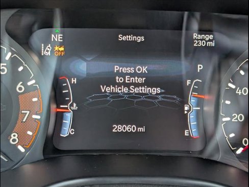 Used 2023 Jeep Compass Latitude w/ Sun and Sound Group image 9