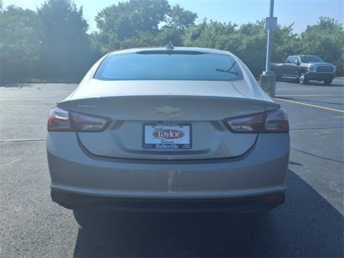 Used 2022 Chevrolet Malibu LT image 28