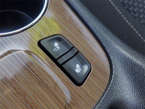 Used 2020 GMC Acadia SLE w/ Driver Convenience Package image 27