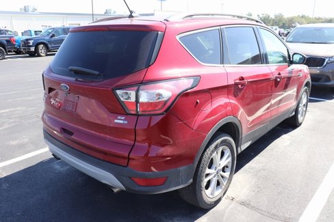 Used 2018 Ford Escape SE w/ SE Sync 3 Package image 4