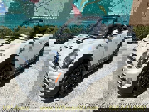 Used 2015 MINI Cooper S w/ Mini Connected Package image 11