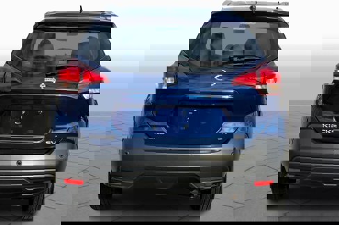 Used 2020 Nissan Kicks SV image 4