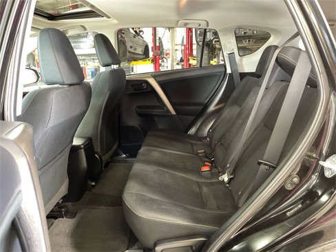 Used 2013 Toyota RAV4 XLE image 22