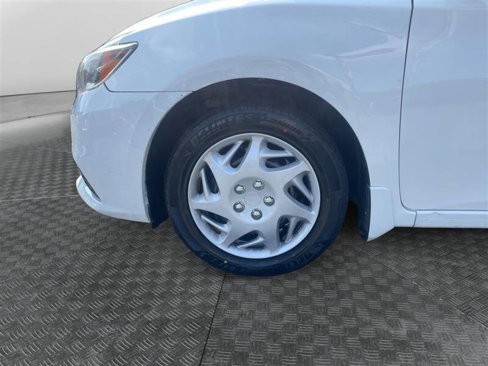 Used 2017 Nissan Sentra SV image 9