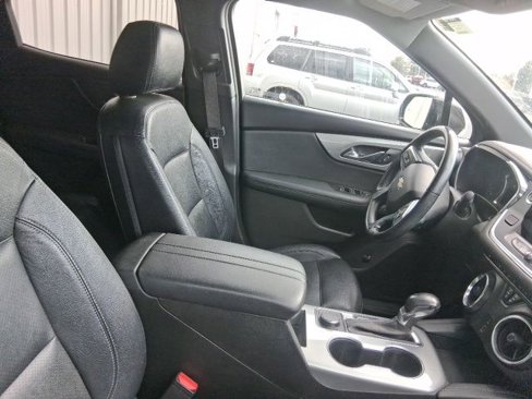 Used 2019 Chevrolet Blazer LT image 12
