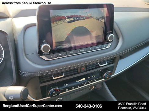 Used 2023 Nissan Rogue SV image 36