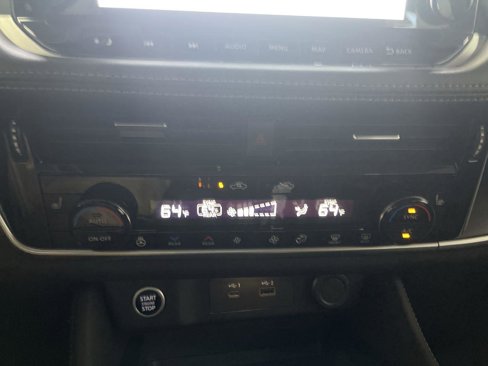 Used 2021 Nissan Rogue SL w/ Premium Package image 19