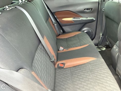 Used 2022 Nissan Kicks SR image 24