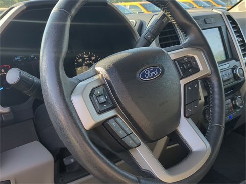 Used 2018 Ford F150 Lariat image 37