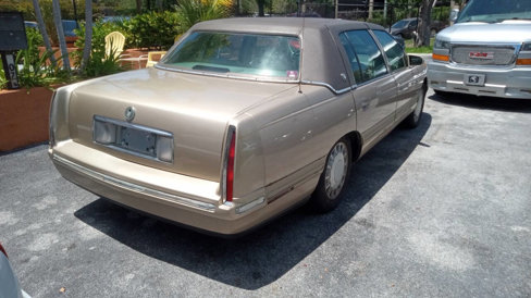 Used 1998 Cadillac De Ville image 5