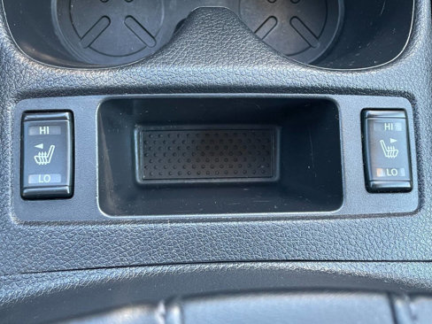 Used 2017 Nissan Rogue SV image 22