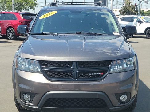 Used 2014 Dodge Journey SXT w/ Flexible Seating Group image 3