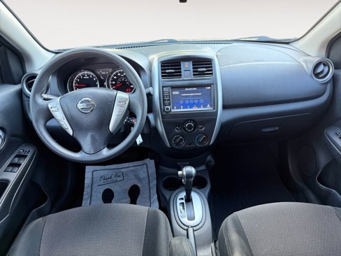 Used 2018 Nissan Versa SV image 10