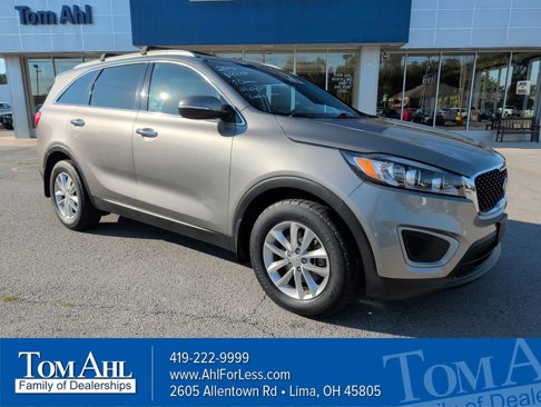 Used 2016 Kia Sorento LX image 1