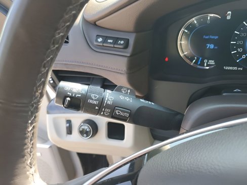 Used 2017 Cadillac Escalade Luxury image 38