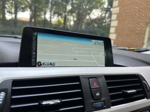 Used 2016 BMW 320i xDrive Sedan image 13