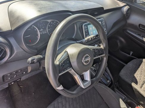 Used 2022 Nissan Kicks S image 13