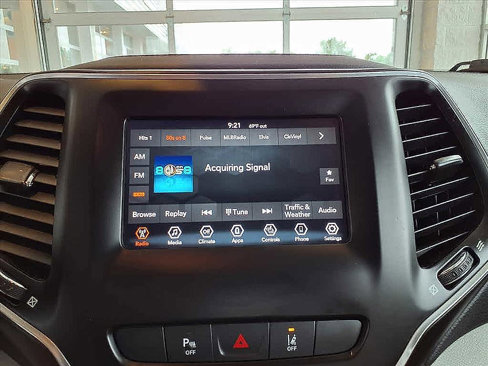 Used 2021 Jeep Cherokee Latitude Lux image 12