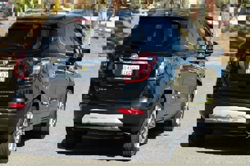 Used 2018 Buick Encore Preferred image 10