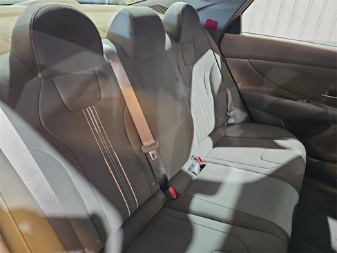 New 2025 Hyundai Elantra Sport image 11
