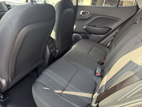 New 2025 Hyundai Venue SEL image 13
