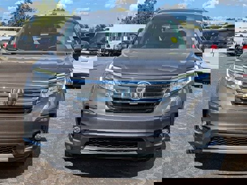 Used 2021 Honda Pilot Touring image 9