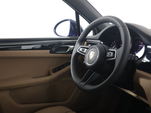 New 2025 Porsche Macan image 12