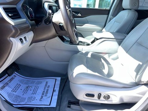 Used 2018 GMC Acadia SLT image 24