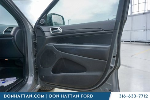 Used 2021 Jeep Grand Cherokee Laredo X image 20