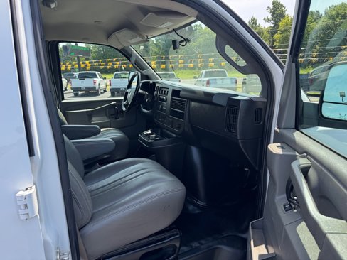 Used 2019 Chevrolet Express 2500 w/ Driver Convenience Package image 12