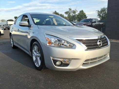 Used 2013 Nissan Altima 2.5 SV w/ 2.5SV Convenience Pkg image 6