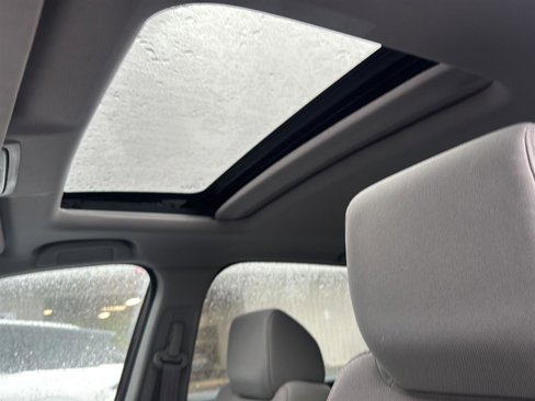Used 2018 Honda CR-V EX image 6