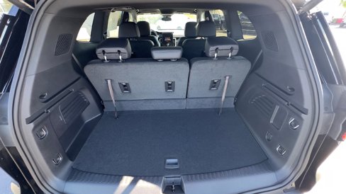 New 2025 GMC Acadia Elevation w/ Elevation Premium Package image 6