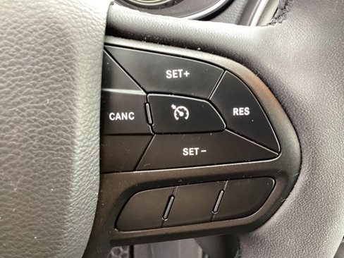 Used 2022 Jeep Cherokee Trailhawk image 19