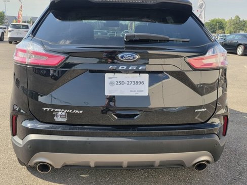 Used 2024 Ford Edge Titanium image 22