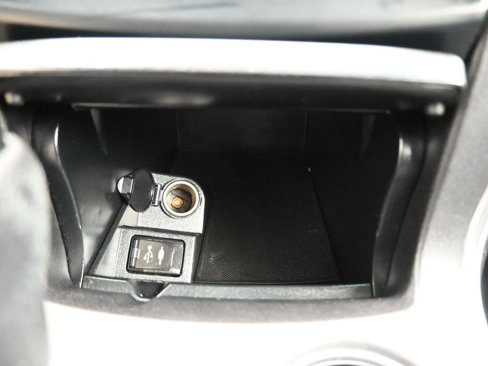 Used 2016 Toyota Camry LE image 18