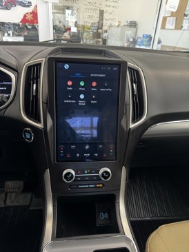 Used 2021 Ford Edge SEL image 17