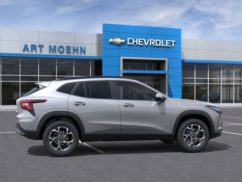 New 2025 Chevrolet Trax LT w/ LT Convenience Package image 5