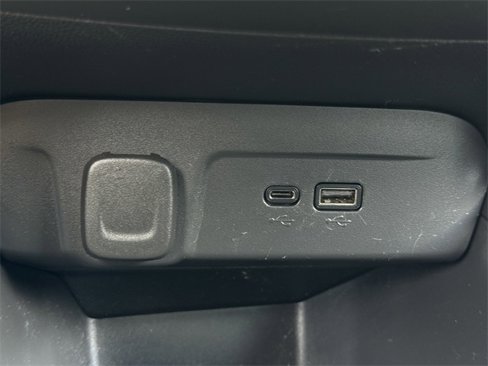 Used 2024 Chevrolet Trax RS w/ Driver Confidence Package image 22