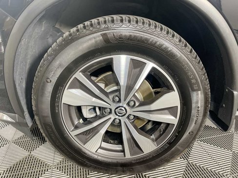Used 2020 Nissan Murano SV w/ Premium Package image 29